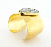 Cuff 001 - side
